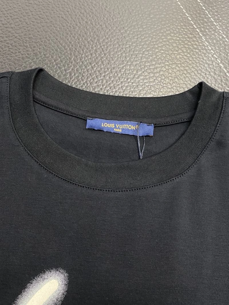 Louis Vuitton T-Shirts Modern 134239