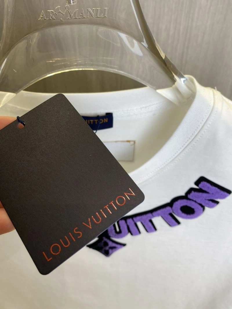 Louis Vuitton T-Shirts EyeCatching 134210