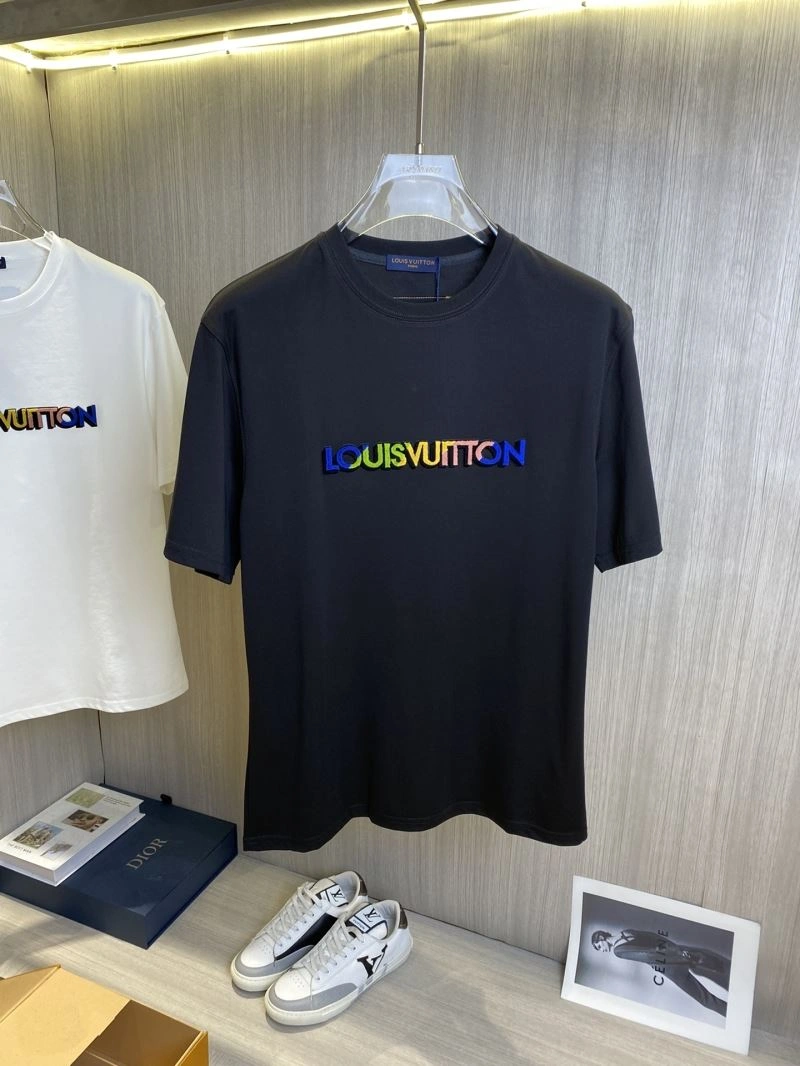 Soft Louis Vuitton T-Shirts 134209