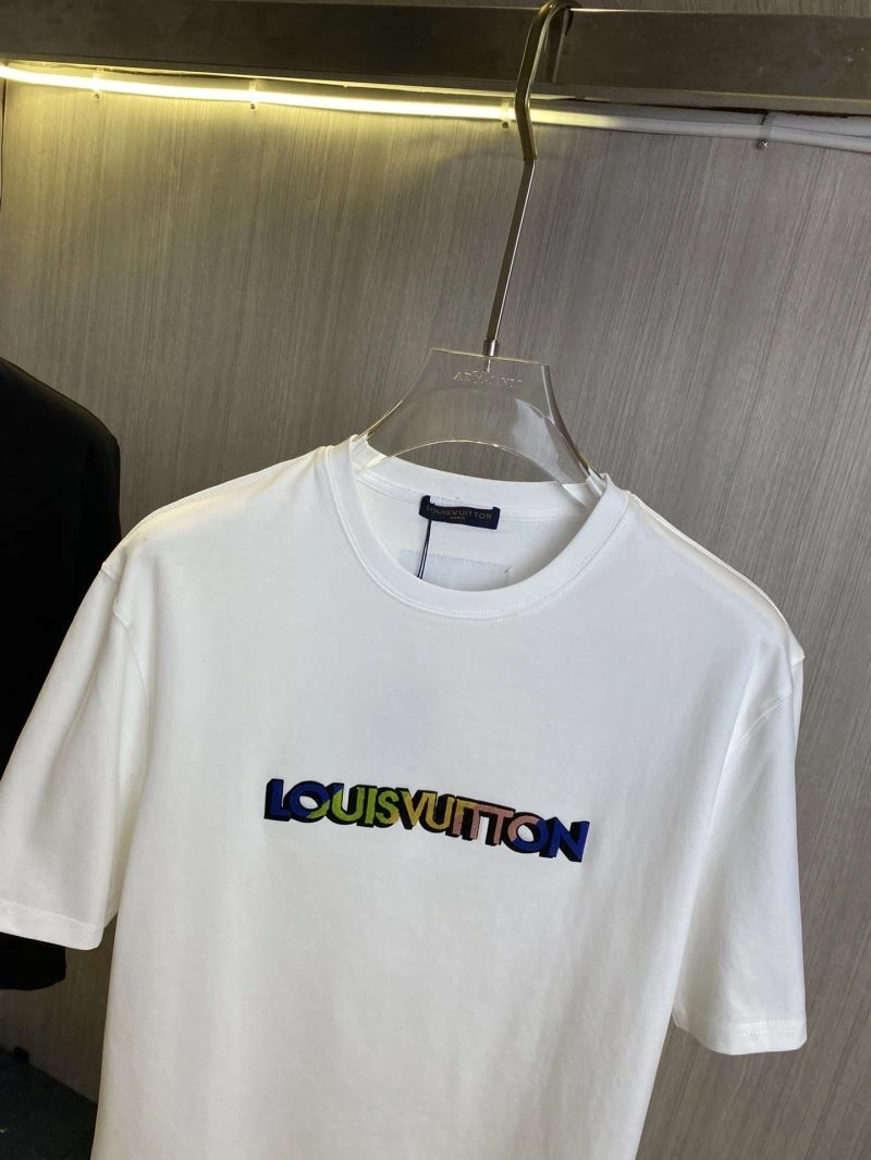 Soft Louis Vuitton T-Shirts 134209