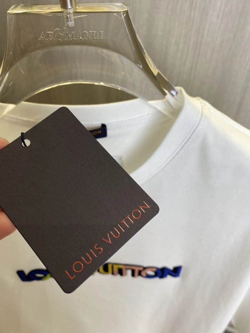 Soft Louis Vuitton T-Shirts 134209