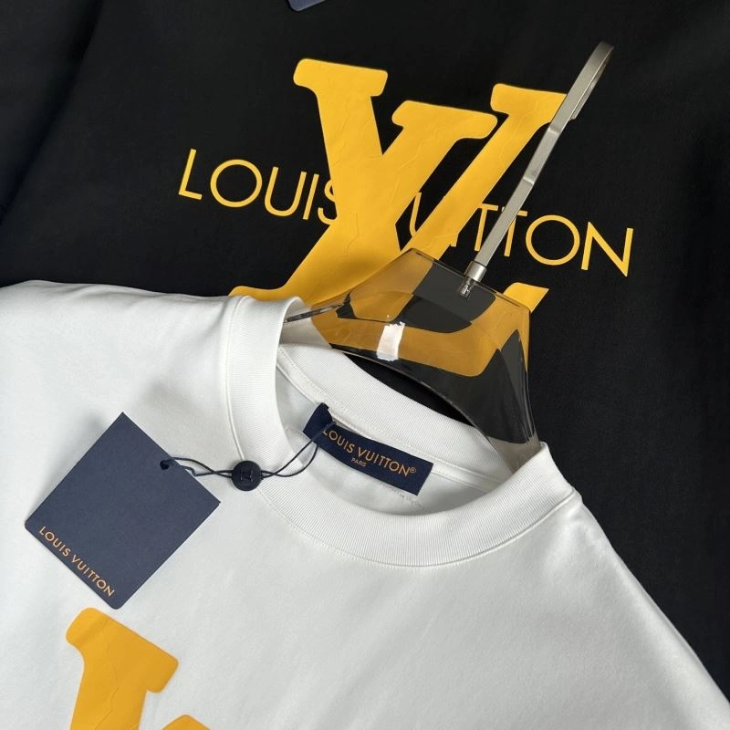 Louis Vuitton T-Shirts Stylish 134207