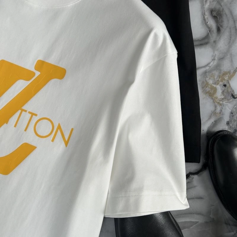 Louis Vuitton T-Shirts Stylish 134207