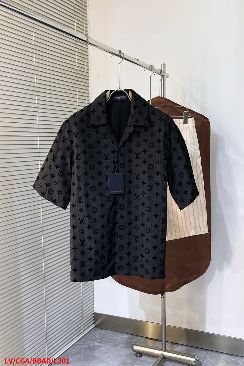 Lightweight Louis Vuitton T-Shirts 134283