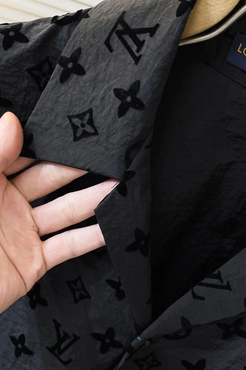 Lightweight Louis Vuitton T-Shirts 134283