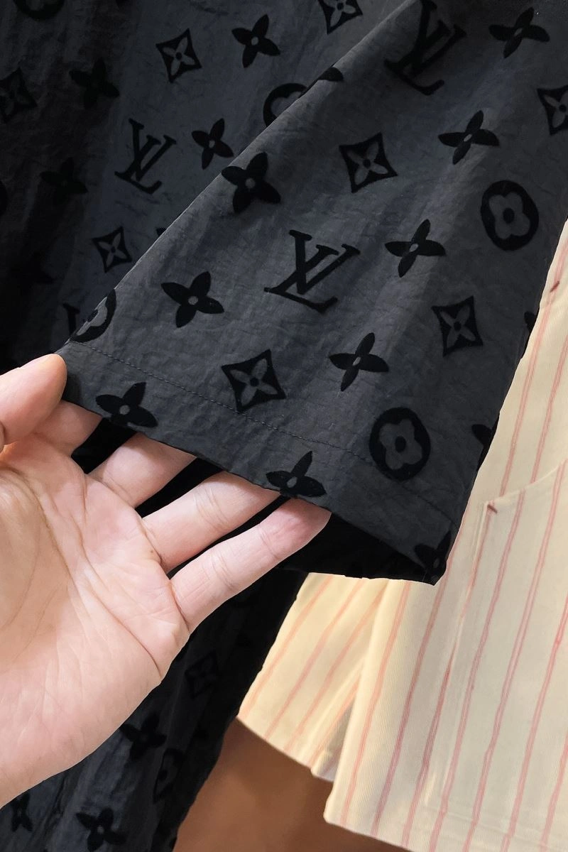 Lightweight Louis Vuitton T-Shirts 134283