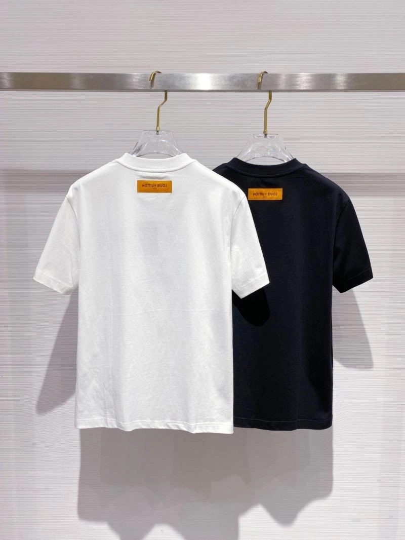 Contemporary Louis Vuitton T-Shirts 134240