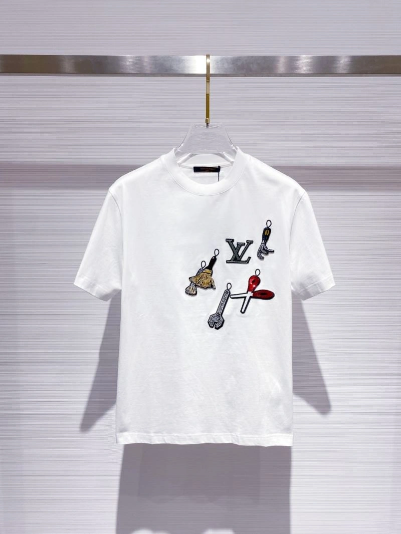 Contemporary Louis Vuitton T-Shirts 134240