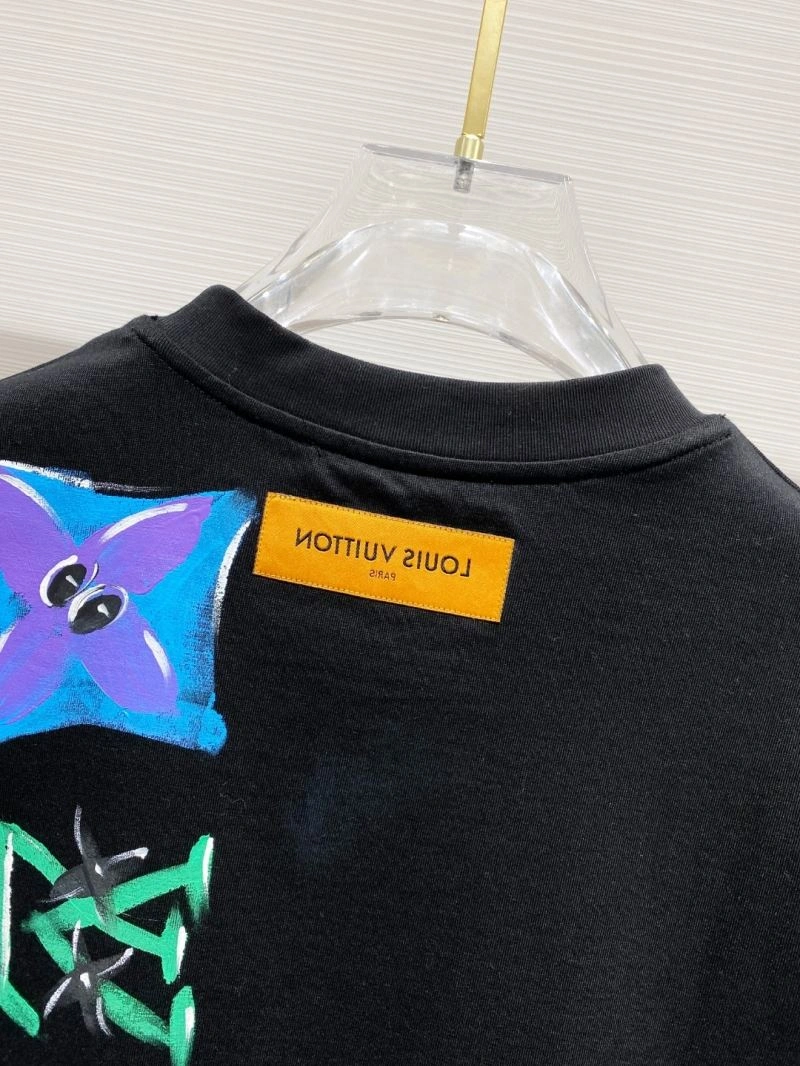 Trendsetting Louis Vuitton T-Shirts 134230