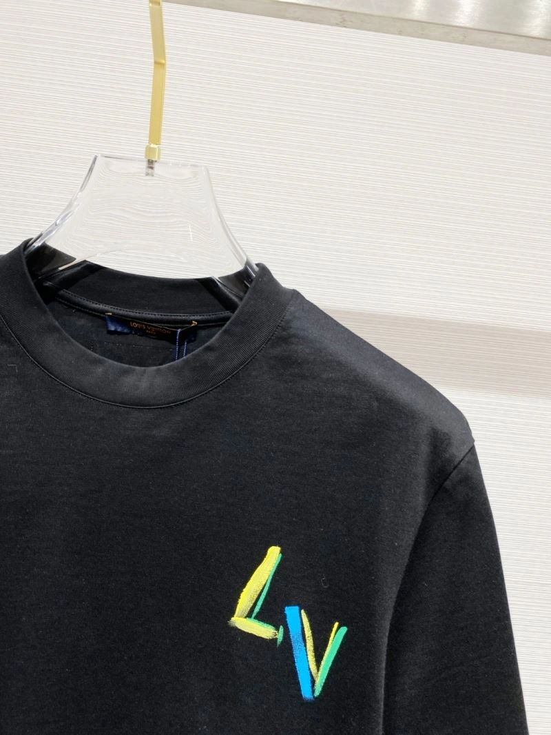 Trendsetting Louis Vuitton T-Shirts 134230