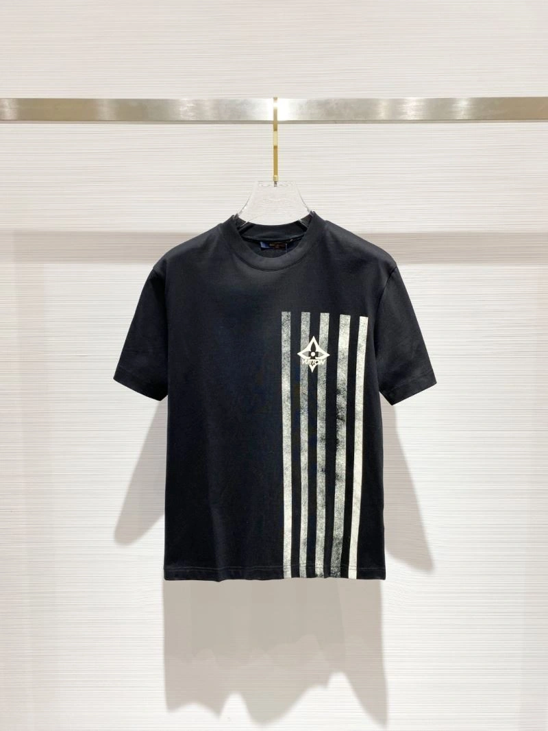 Louis Vuitton T-Shirts Fashionable 134205