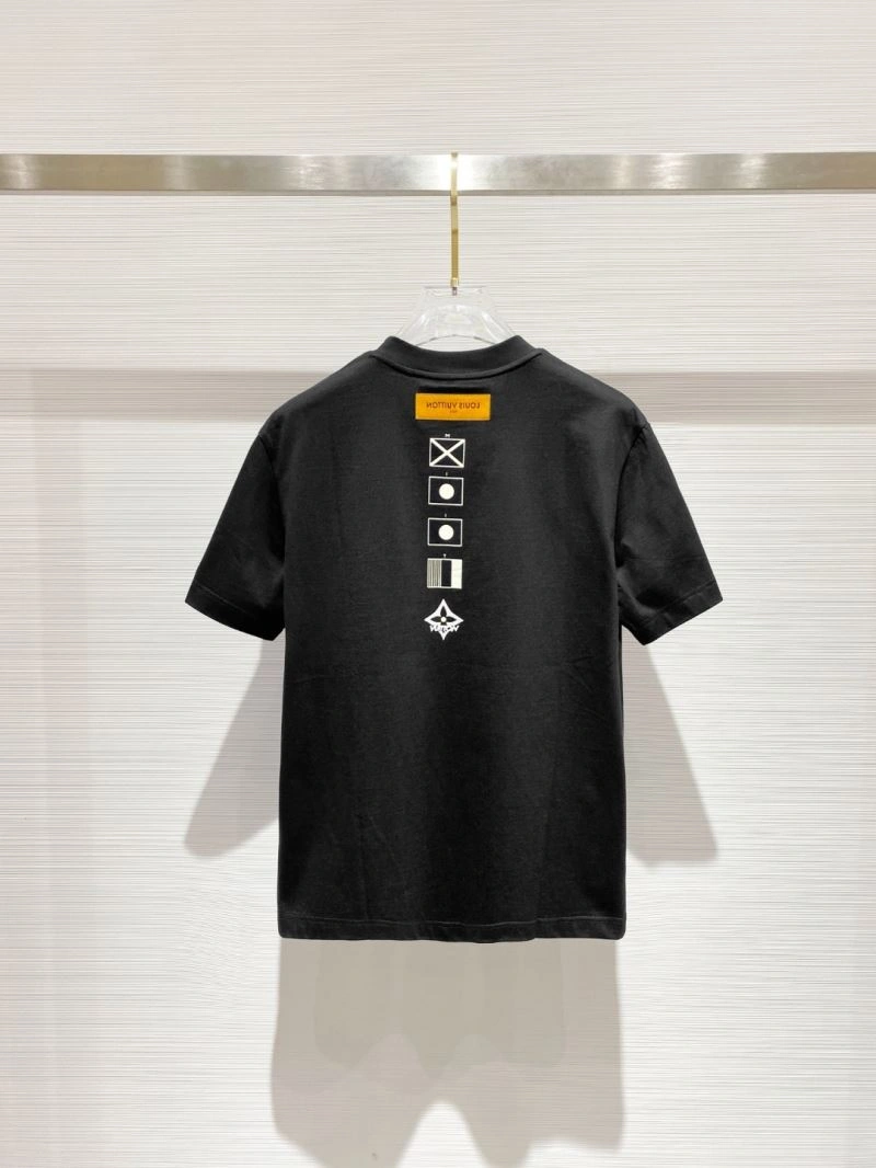 Louis Vuitton T-Shirts Fashionable 134205