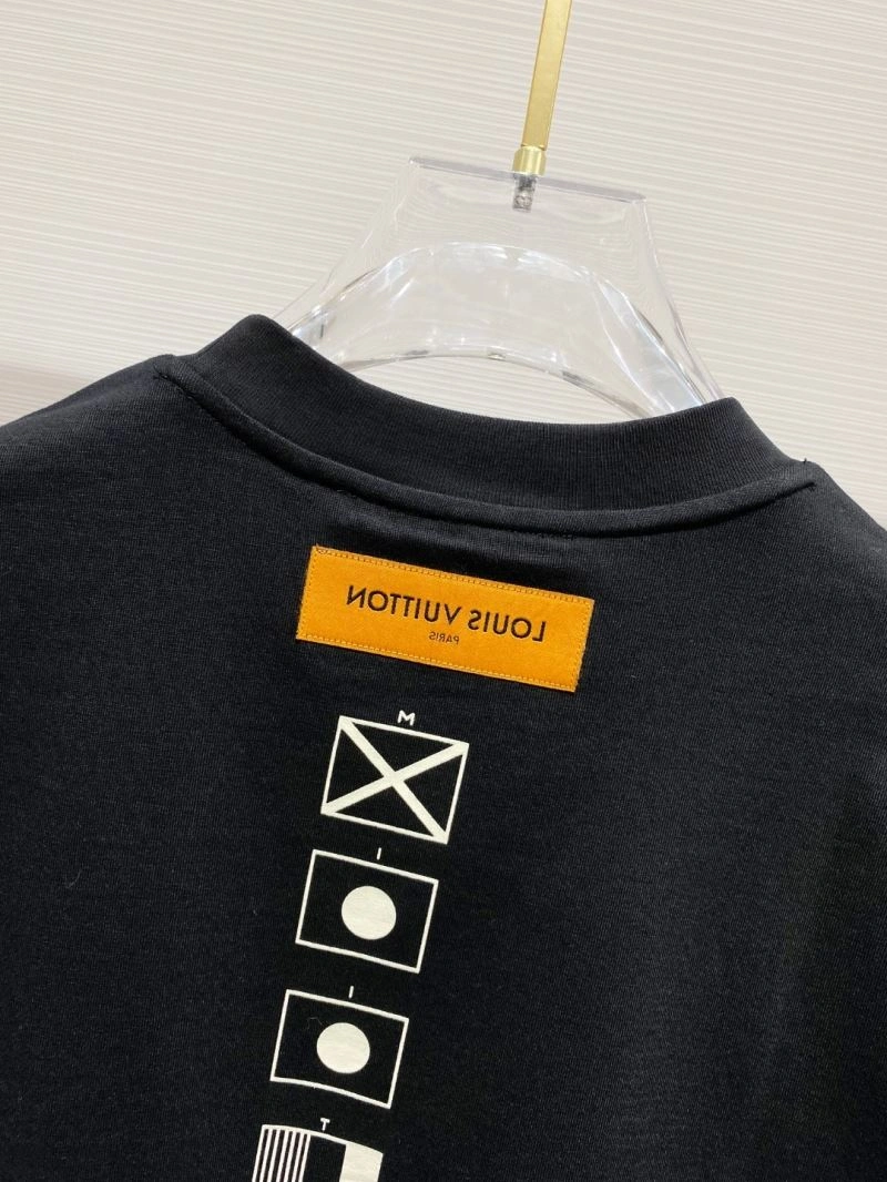 Louis Vuitton T-Shirts Fashionable 134205