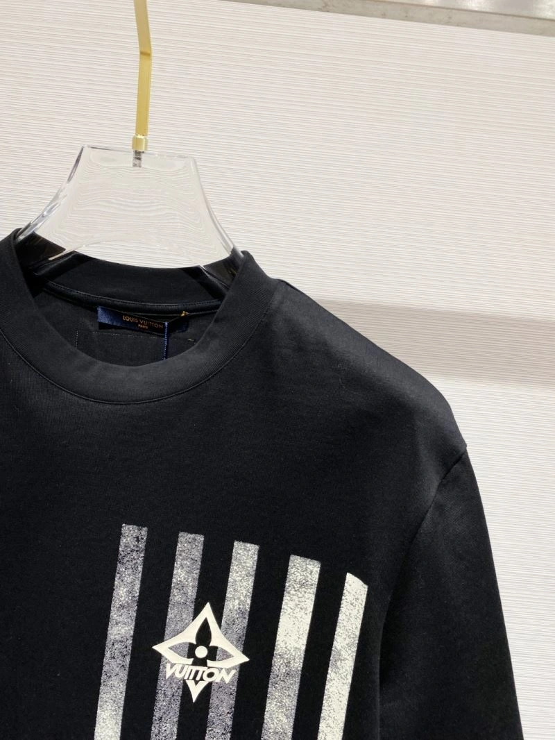 Louis Vuitton T-Shirts Fashionable 134205
