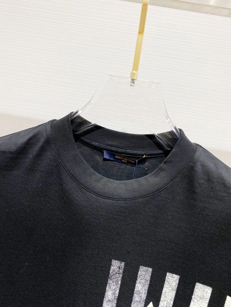 Louis Vuitton T-Shirts Fashionable 134205