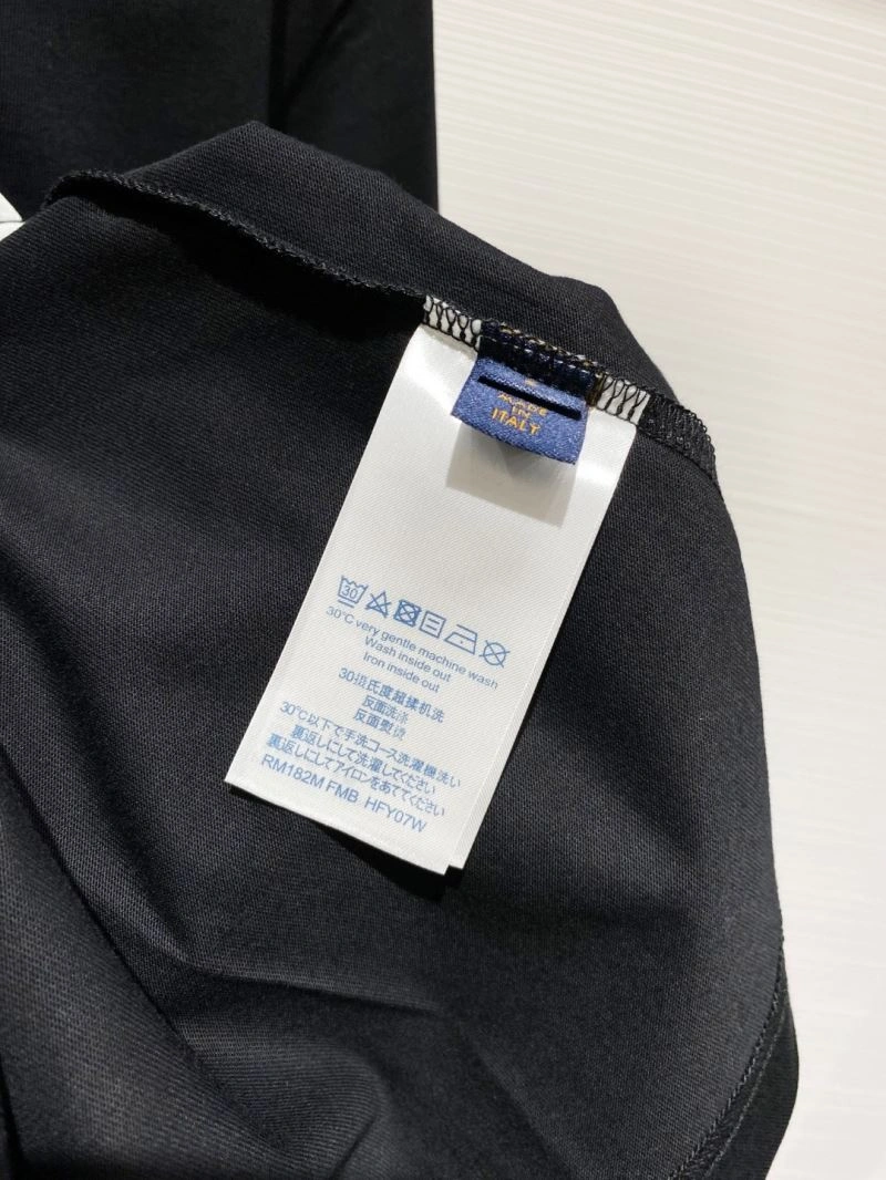 DailyWear Louis Vuitton T-Shirts 134202