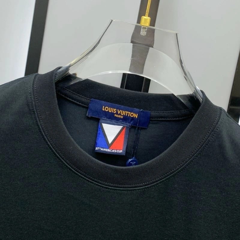Louis Vuitton T-Shirts Resilient 134200