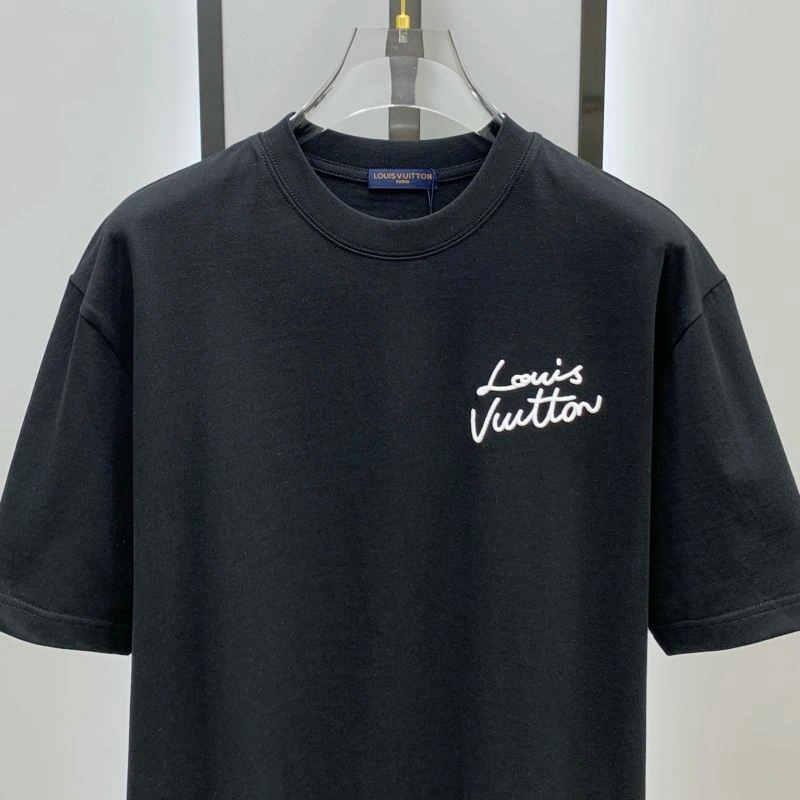Classic Louis Vuitton T-Shirts 134188