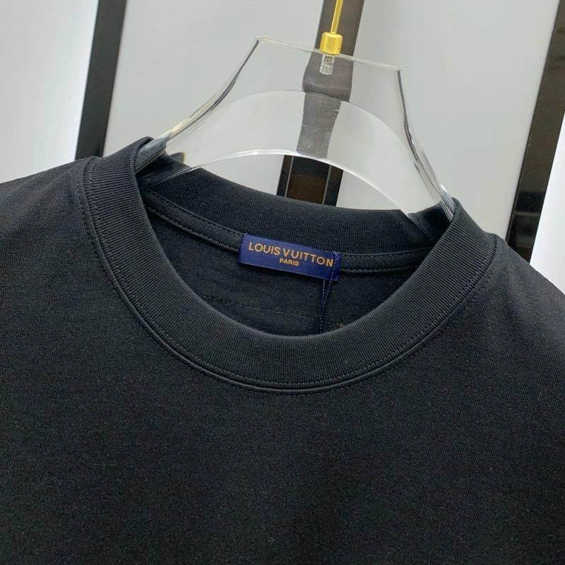 Classic Louis Vuitton T-Shirts 134188
