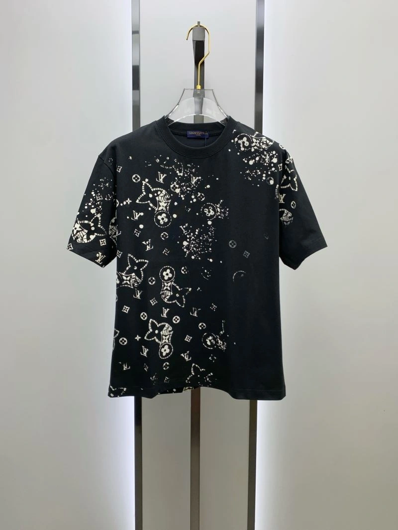 Louis Vuitton T-Shirts Sophisticated 134194