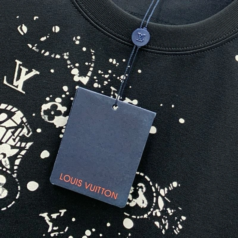 Louis Vuitton T-Shirts Sophisticated 134194