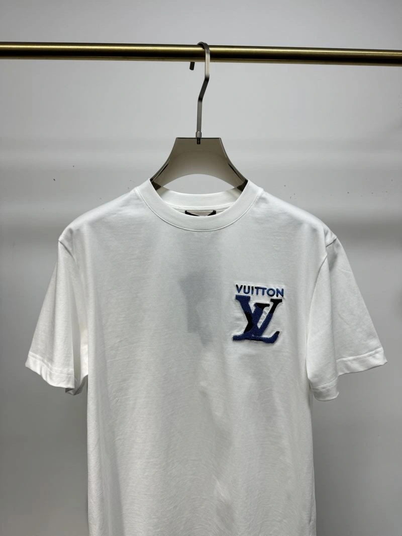 Minimalist Louis Vuitton T-Shirts 134179