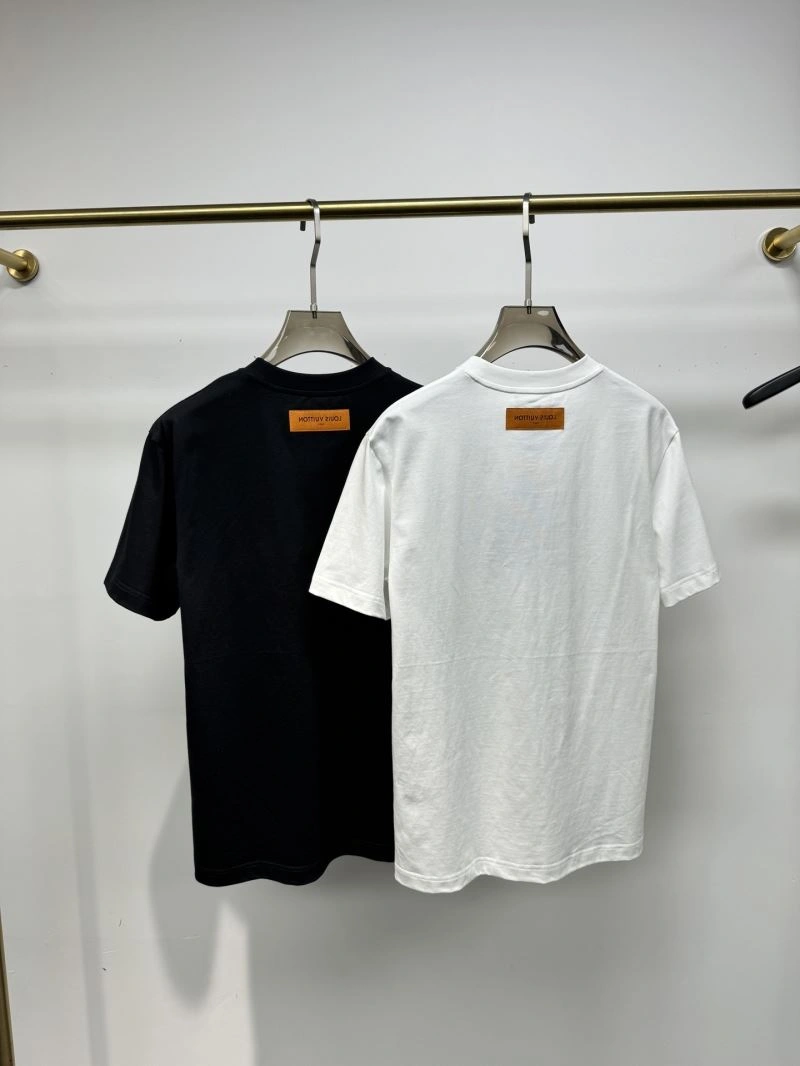 Minimalist Louis Vuitton T-Shirts 134179