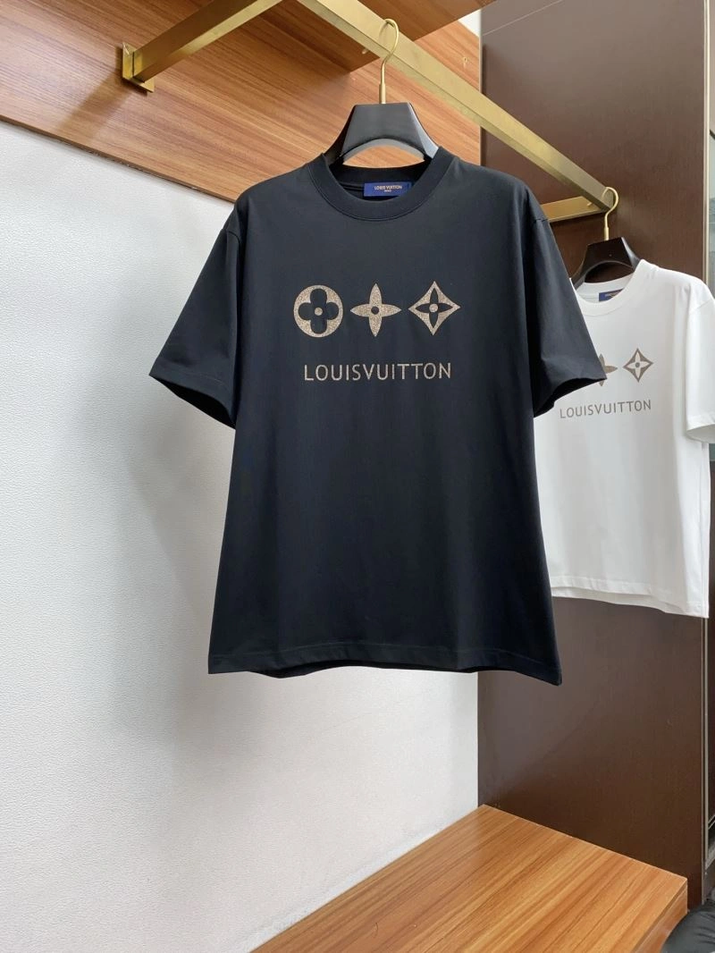 Seasonal Louis Vuitton T-Shirts 134193