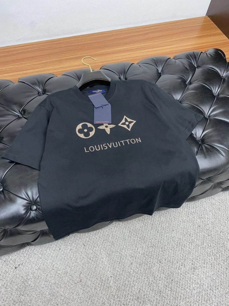 Seasonal Louis Vuitton T-Shirts 134193