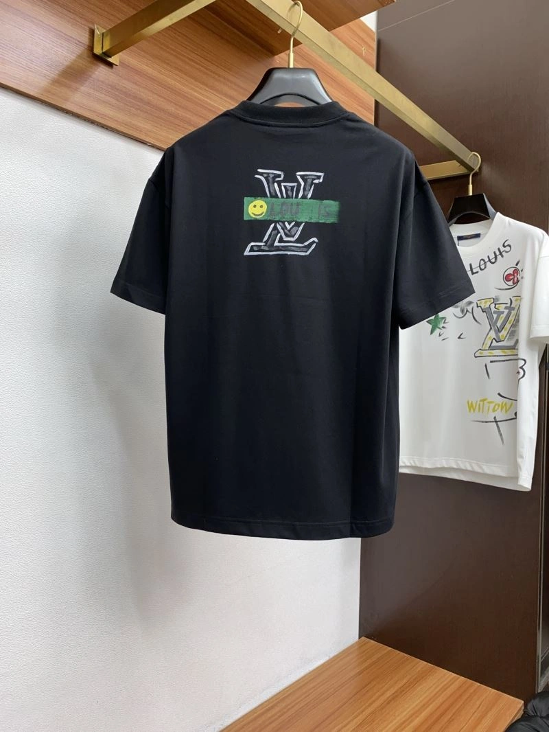 Sporty Louis Vuitton T-Shirts 134176