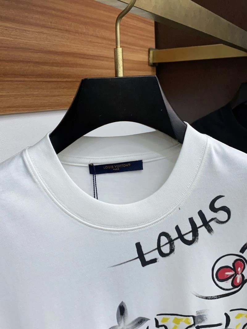 SoftTouch Louis Vuitton T-Shirts 134189
