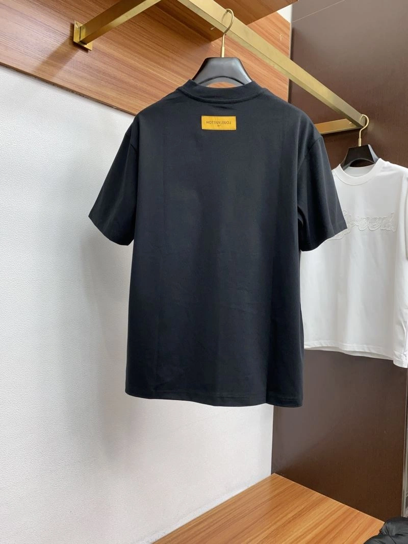 Louis Vuitton T-Shirts TimelessDesign 134186