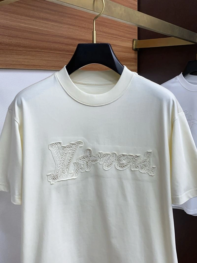 Affordable Louis Vuitton T-Shirts 134171