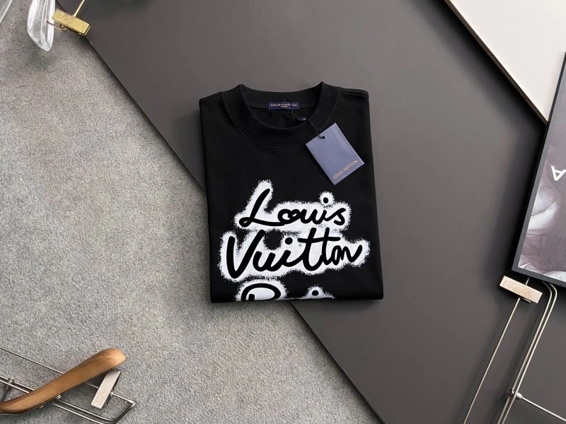 Louis Vuitton T-Shirts WrinkleFree 134173