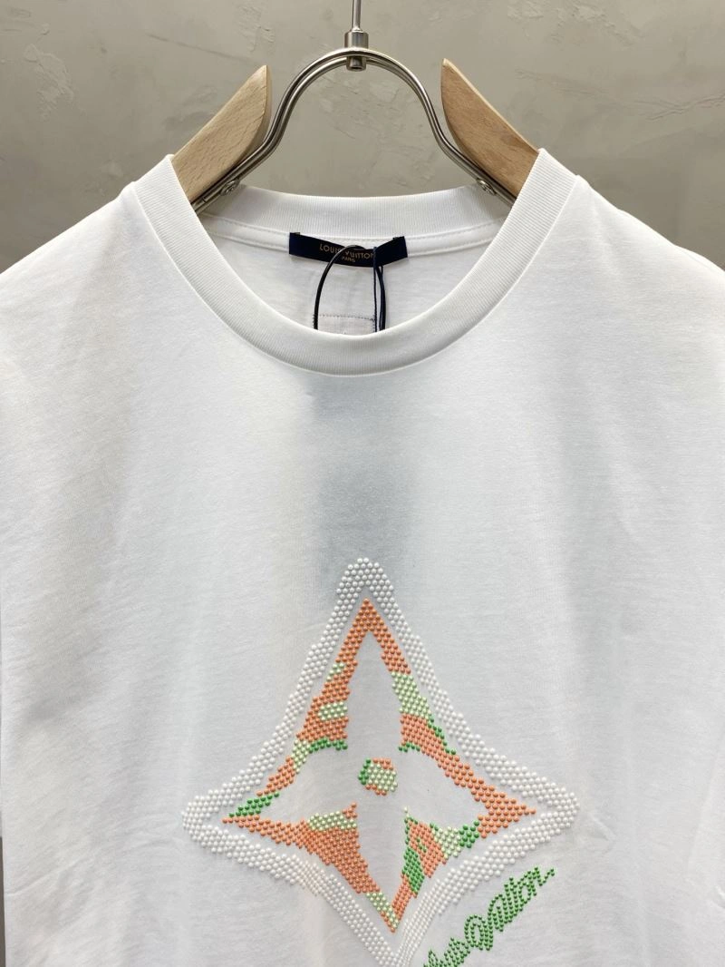 Fashionable Louis Vuitton T-Shirts 134170