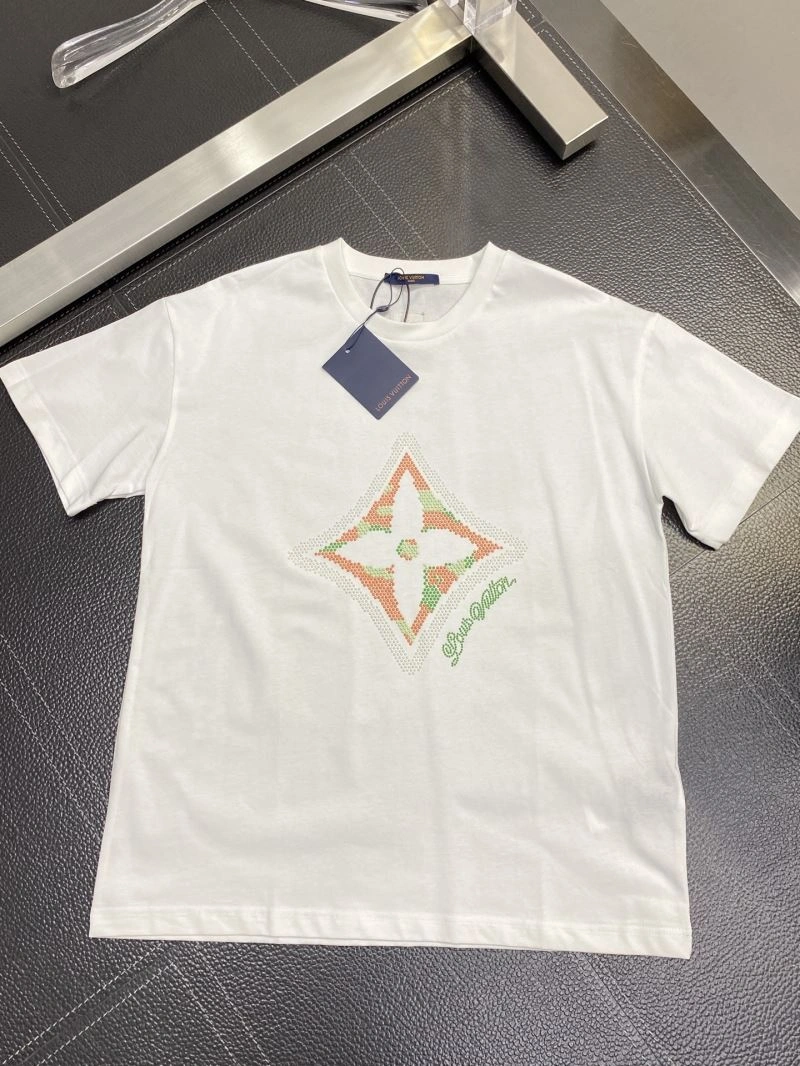 Fashionable Louis Vuitton T-Shirts 134170