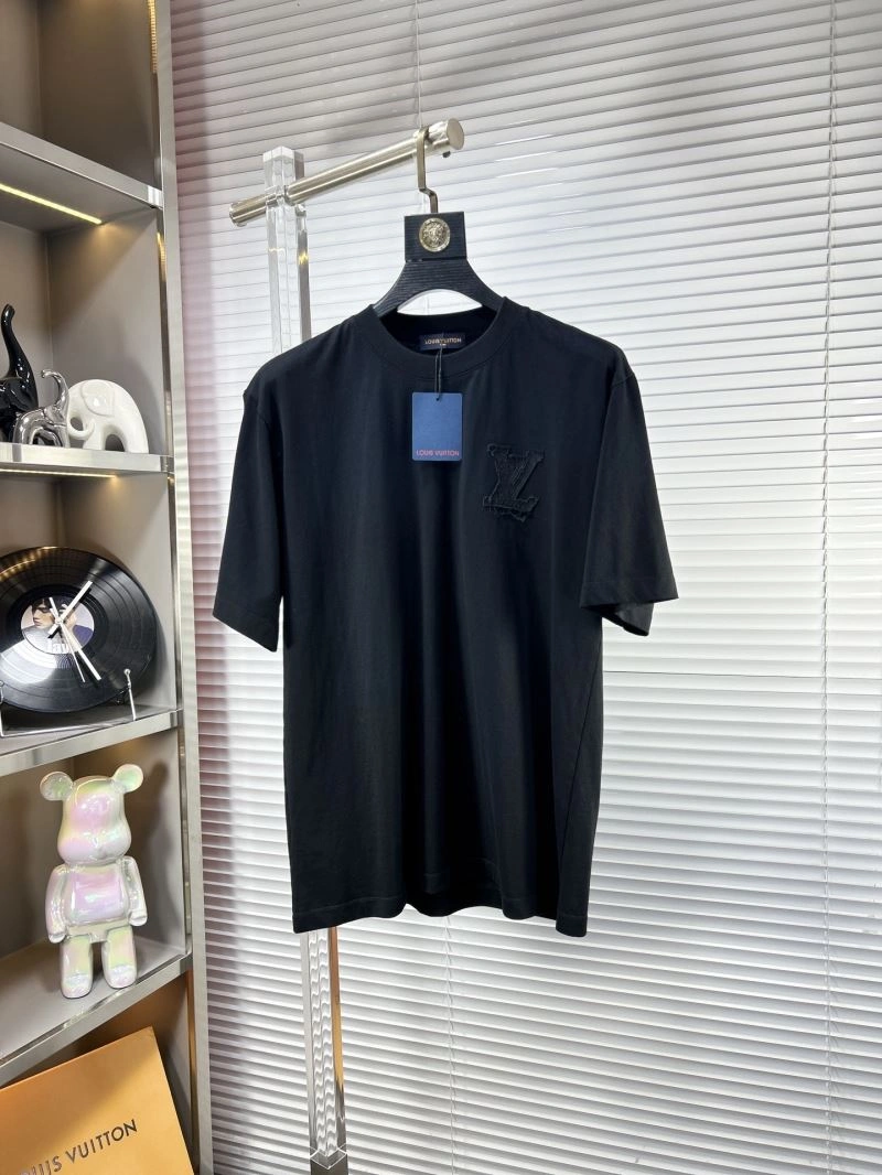 Affordable Louis Vuitton T-Shirts 134182