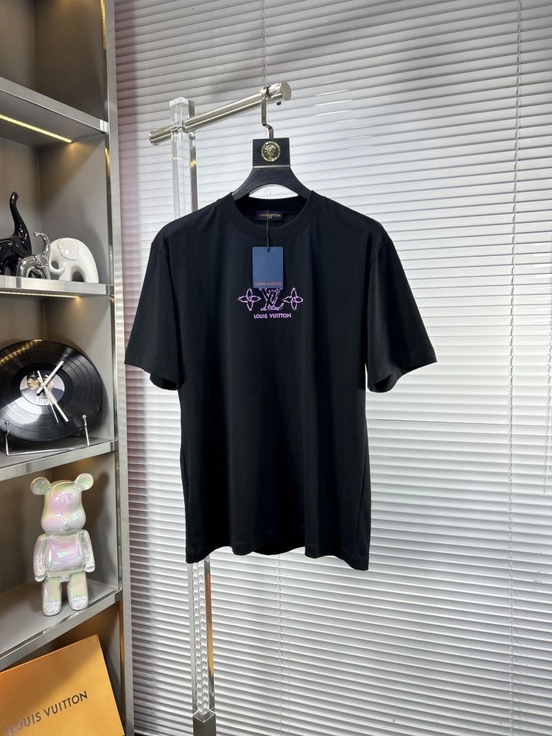 Breathable Louis Vuitton T-Shirts 134166