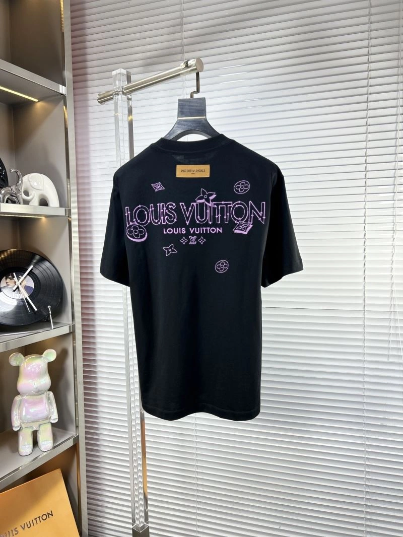 Breathable Louis Vuitton T-Shirts 134166
