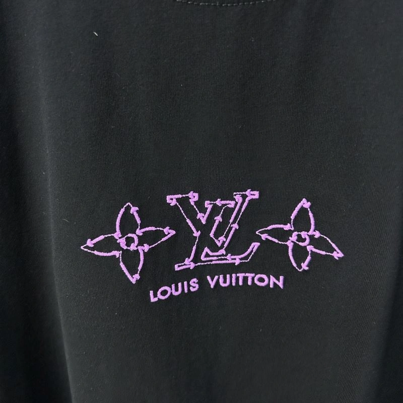 Breathable Louis Vuitton T-Shirts 134166