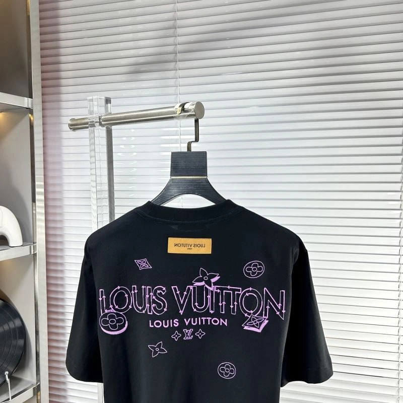 Breathable Louis Vuitton T-Shirts 134166