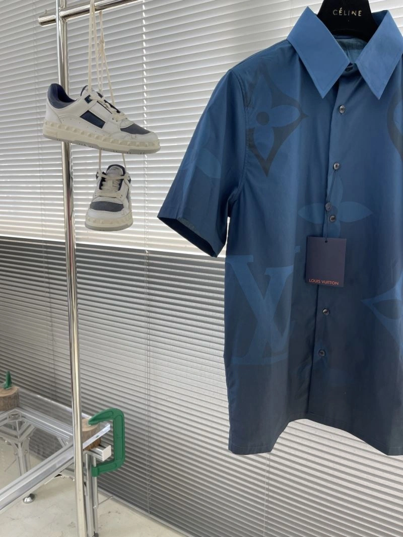 Louis Vuitton T-Shirts Unisex 134167