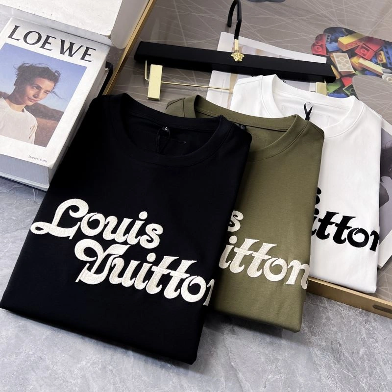 Packable Louis Vuitton T-Shirts 134163