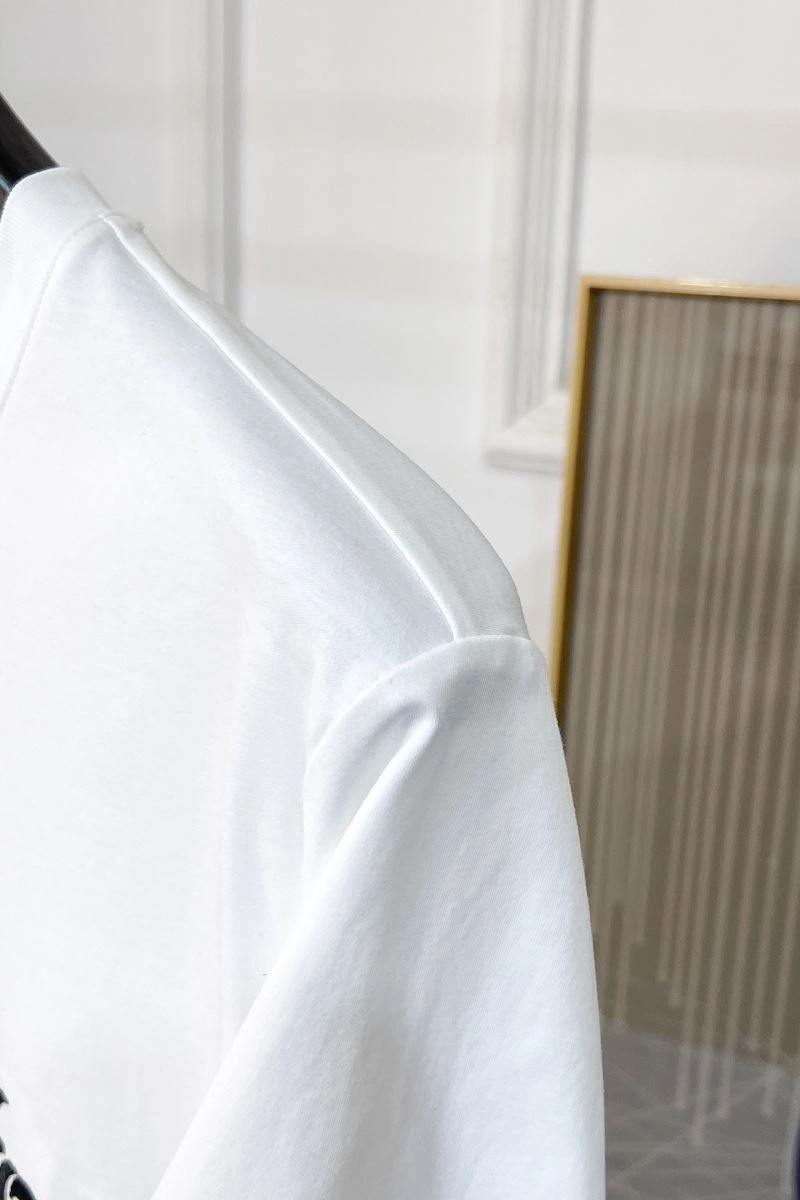 Packable Louis Vuitton T-Shirts 134163