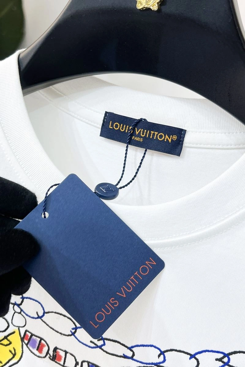 MultiPurpose Louis Vuitton T-Shirts 134162