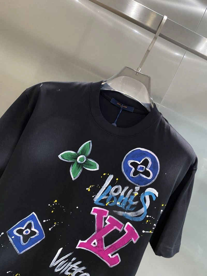 ZipUp Louis Vuitton T-Shirts 134136