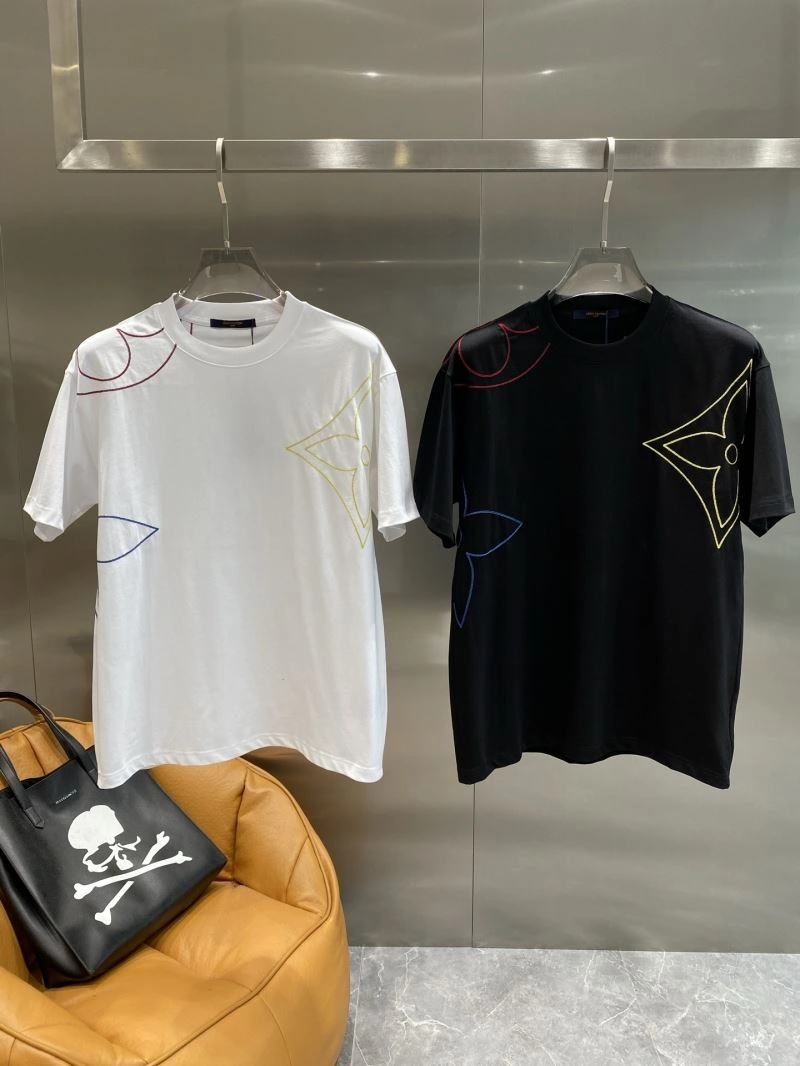 Louis Vuitton T-Shirts Comfortable 134157