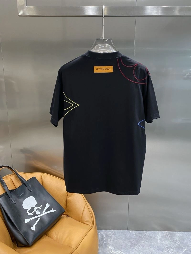Louis Vuitton T-Shirts Comfortable 134157