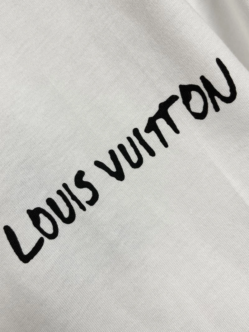 Durable Louis Vuitton T-Shirts 134141
