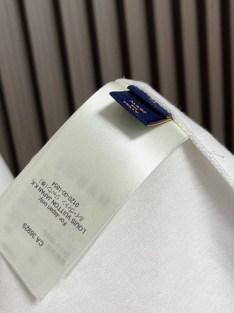 Durable Louis Vuitton T-Shirts 134141